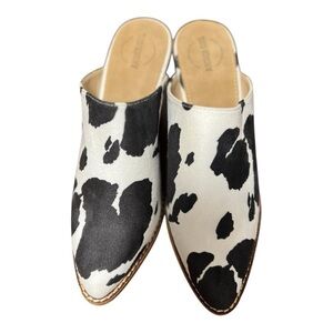 Arider Girl 3 inch heel cow print faux suede shoe size 6